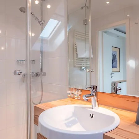 Miramar 2* Heligoland