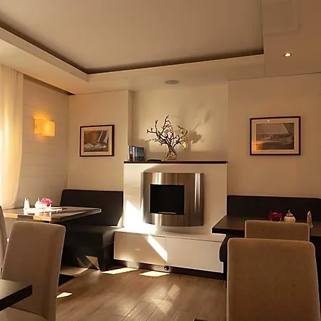 Miramar Hotel